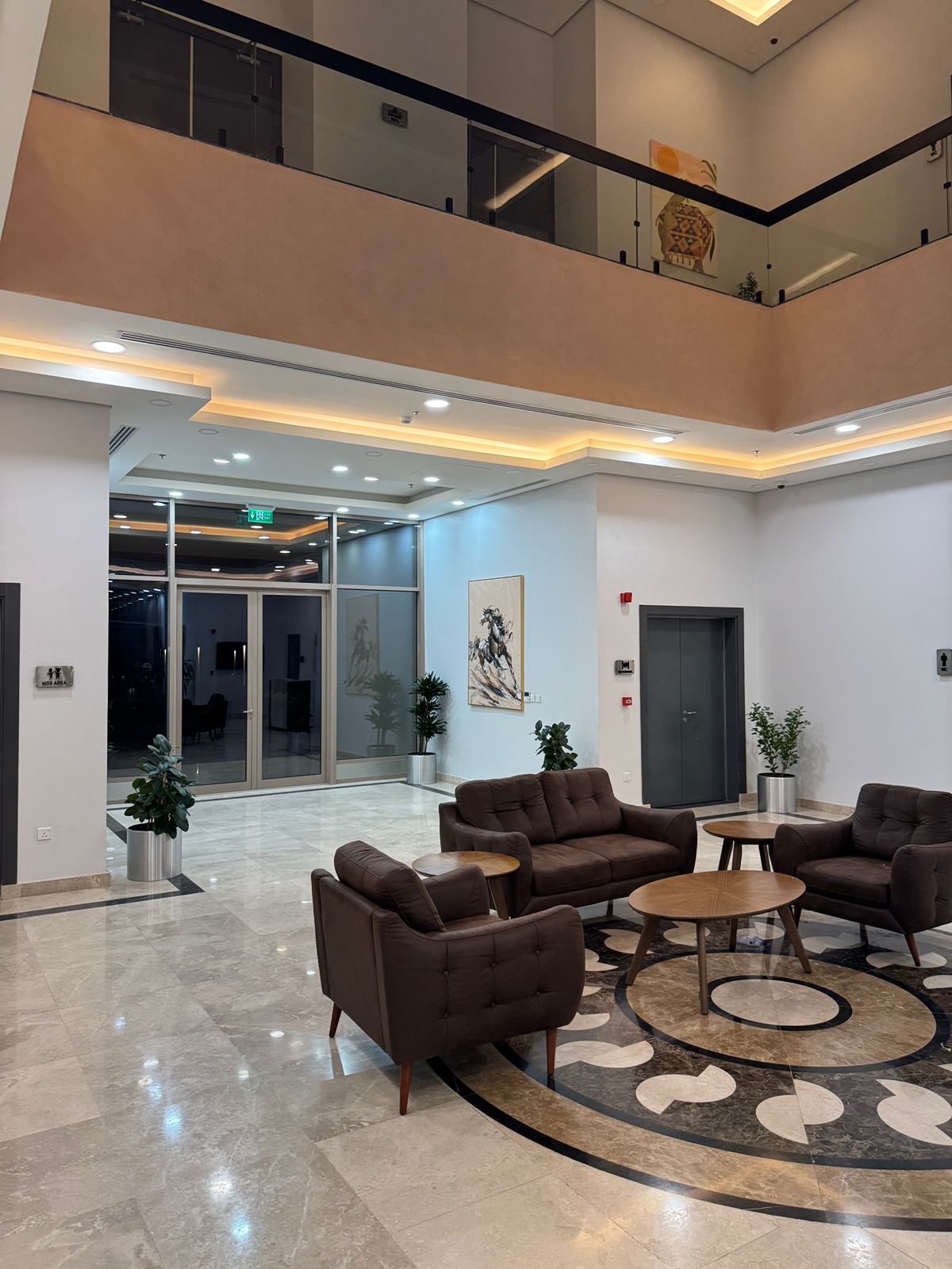 🏡 **3BD Luxurious Villa for Sale in Gated Compound**  